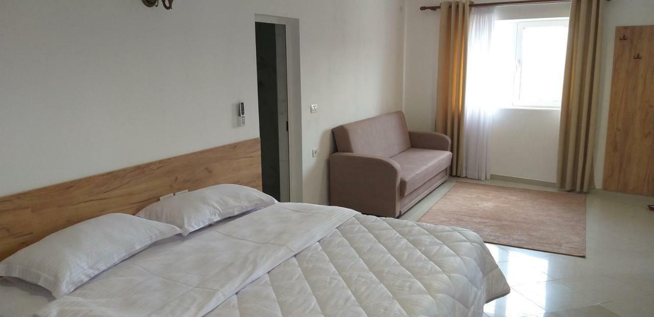 Hotel Grandpa'S House Bahçallëk 外观 照片