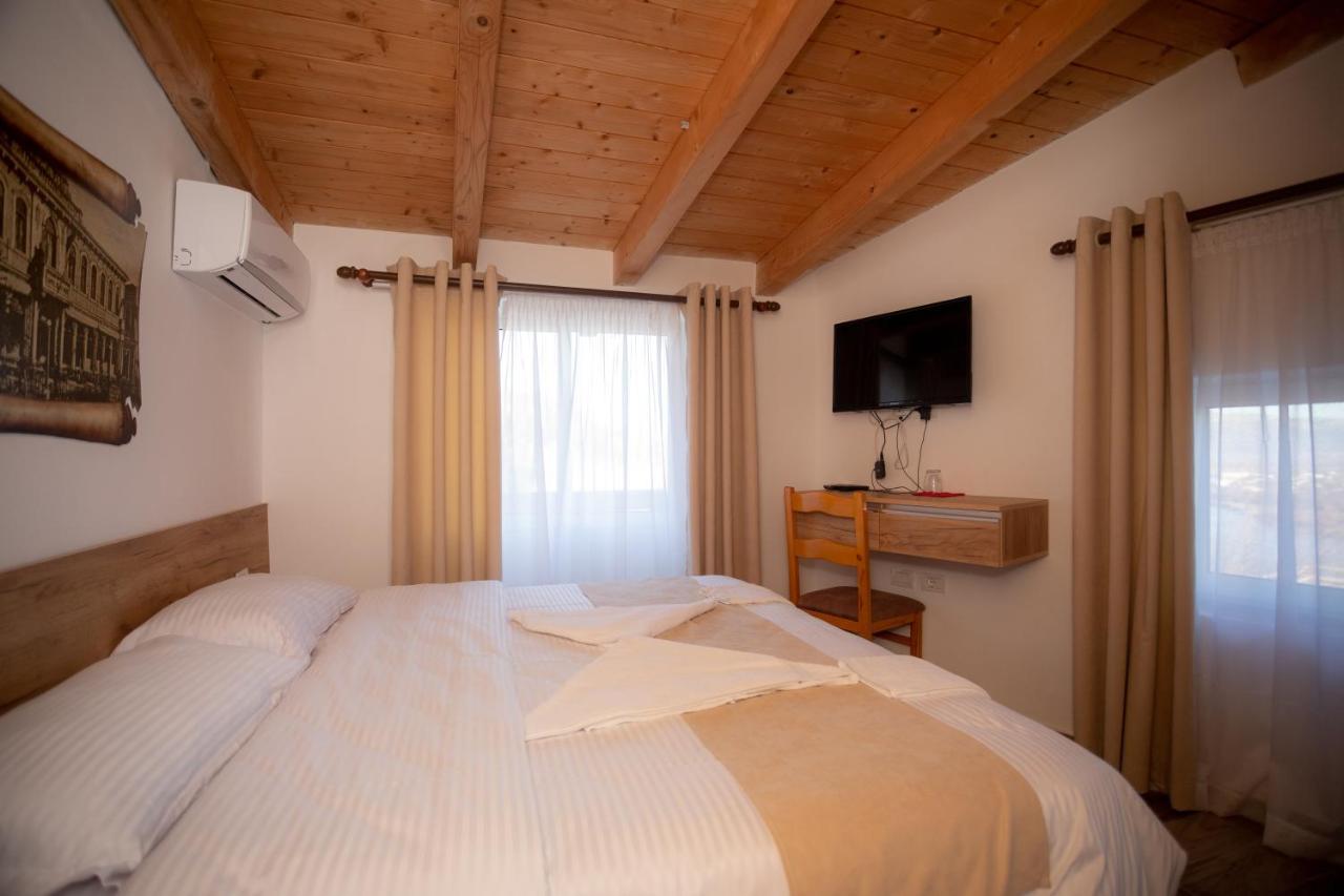 Hotel Grandpa'S House Bahçallëk 外观 照片