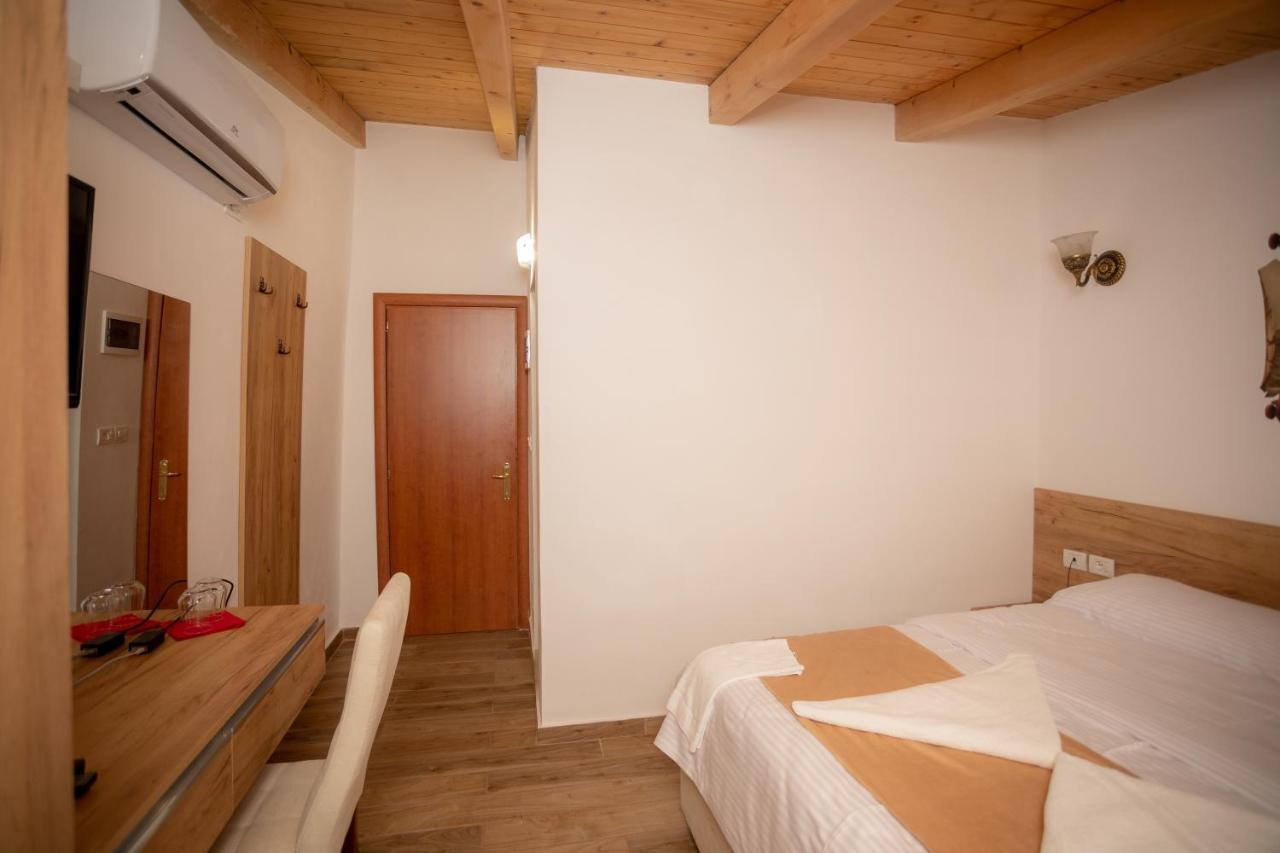 Hotel Grandpa'S House Bahçallëk 外观 照片